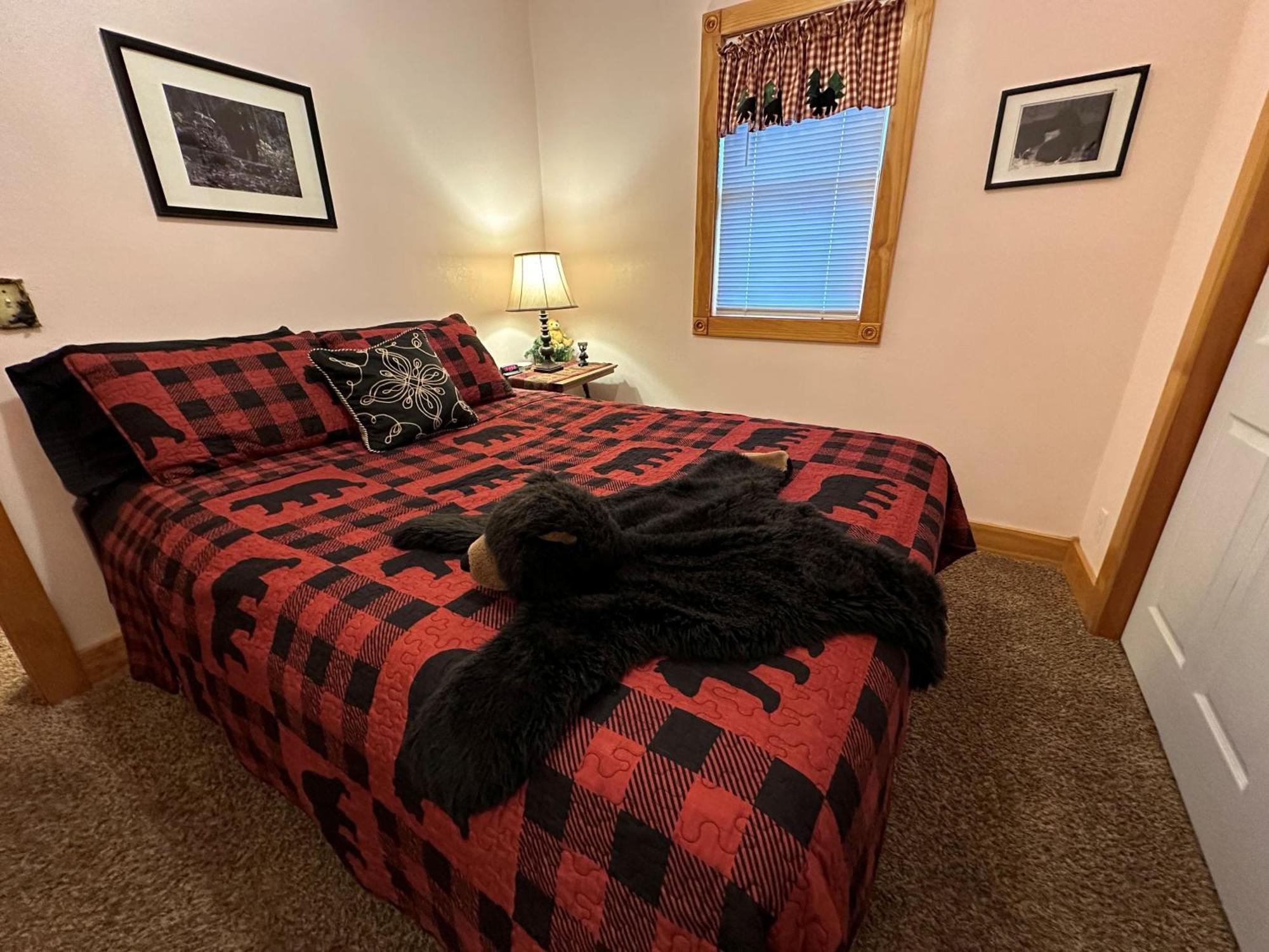 The Bear Den Villa Ironwood Luaran gambar